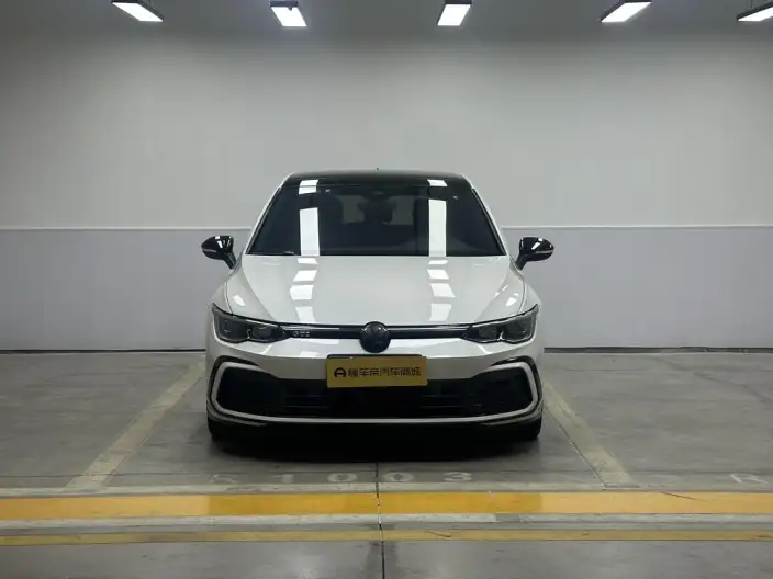 Volkswagen Golf 2021 Model 280TSI DSG R-Line – фото 2