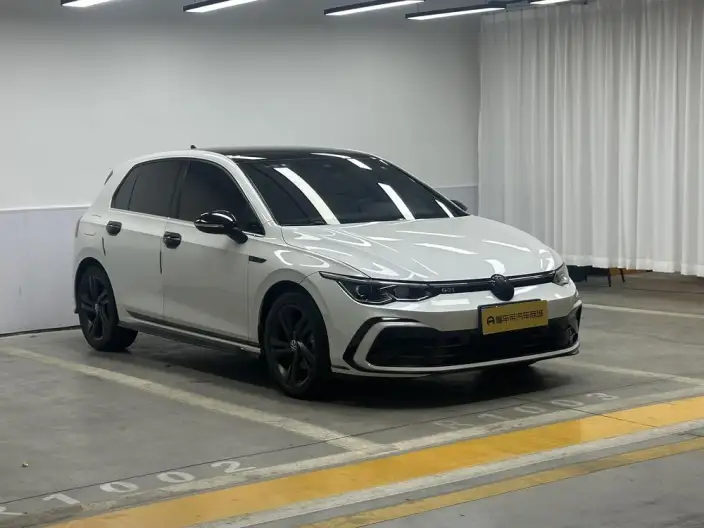 Volkswagen Golf 2021 Model 280TSI DSG R-Line – фото 3
