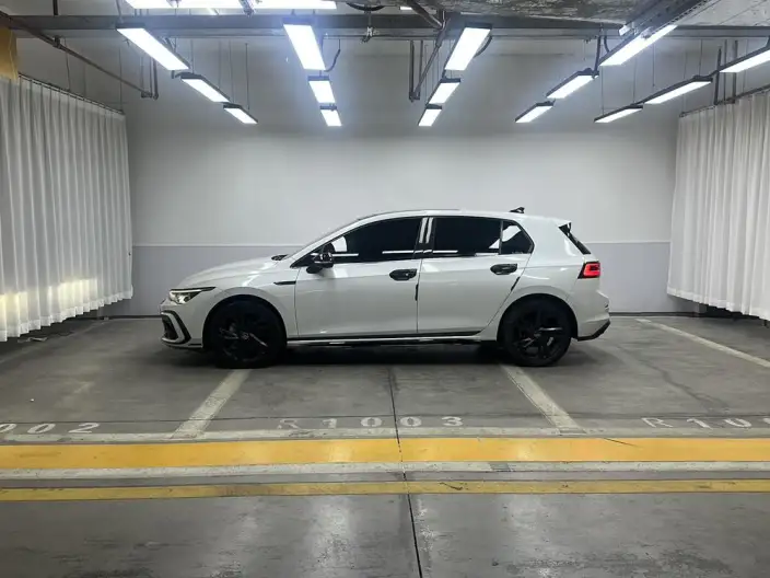 Volkswagen Golf 2021 Model 280TSI DSG R-Line – фото 4