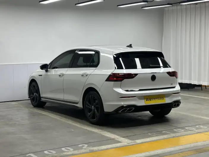 Volkswagen Golf 2021 Model 280TSI DSG R-Line – фото 5