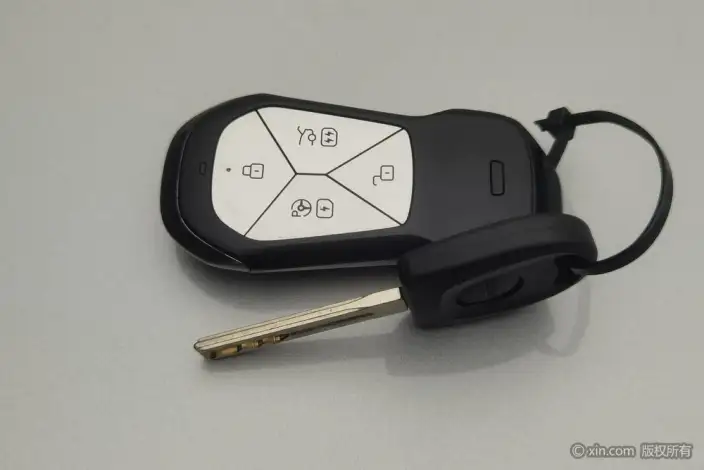 XPeng P7 2022 Model 625E – фото 5