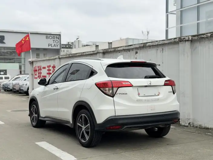 Honda Vezel 2022 Model 1.5L CVT Elite Smart Edition – фото 4