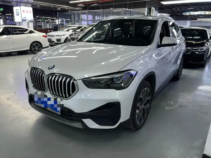 BMW X1 2022 Model sDrive25Li Leading Model – фото 1
