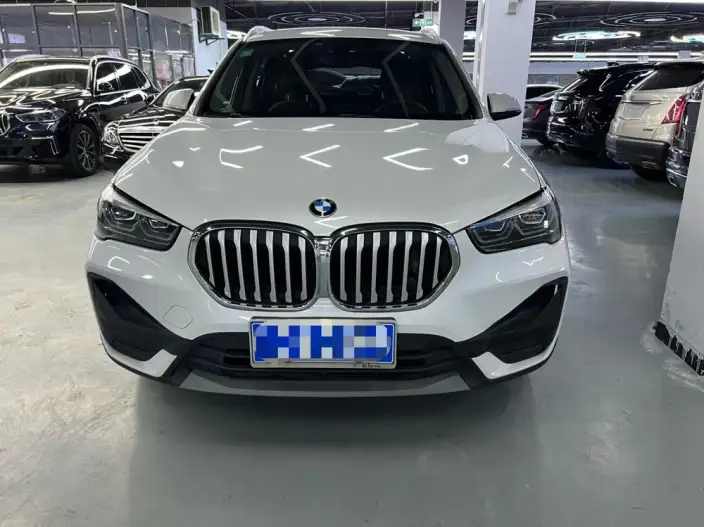 BMW X1 2022 Model sDrive25Li Leading Model – фото 2