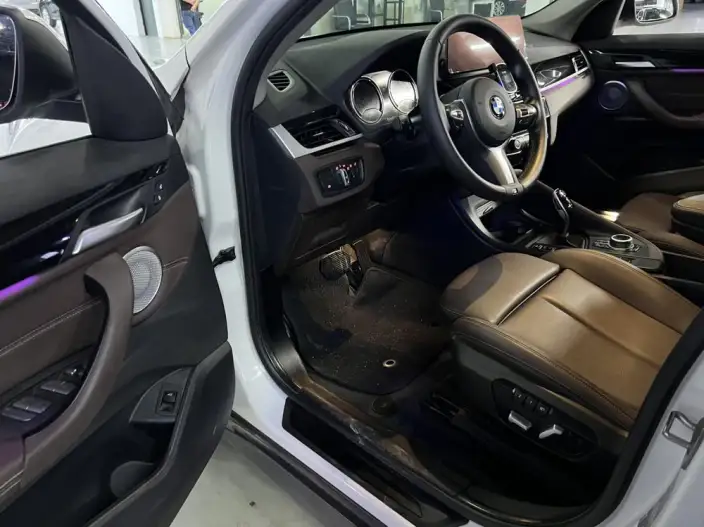 BMW X1 2022 Model sDrive25Li Leading Model – фото 6