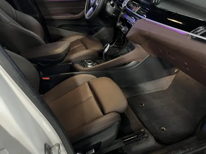 BMW X1 2022 Model sDrive25Li Leading Model – фото 7