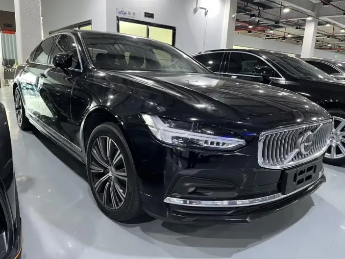 Volvo S90 2021 Model B5 Smart Range Deluxe Edition – фото 3