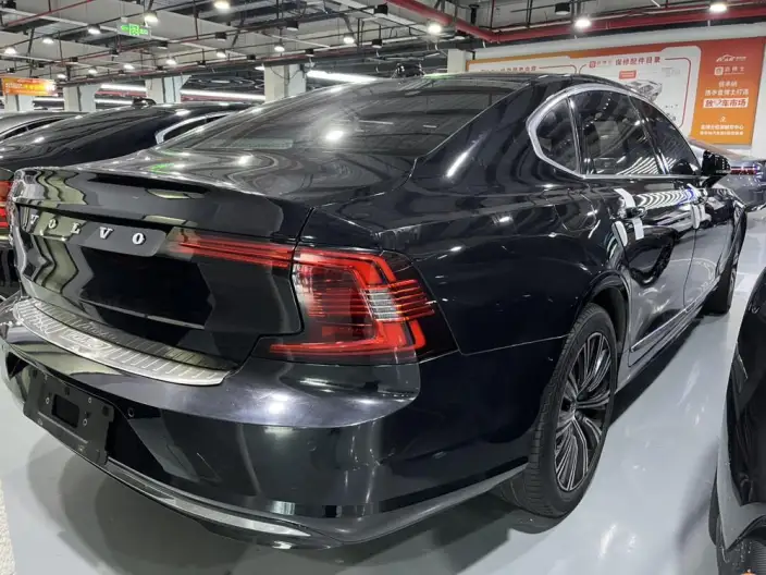 Volvo S90 2021 Model B5 Smart Range Deluxe Edition – фото 5