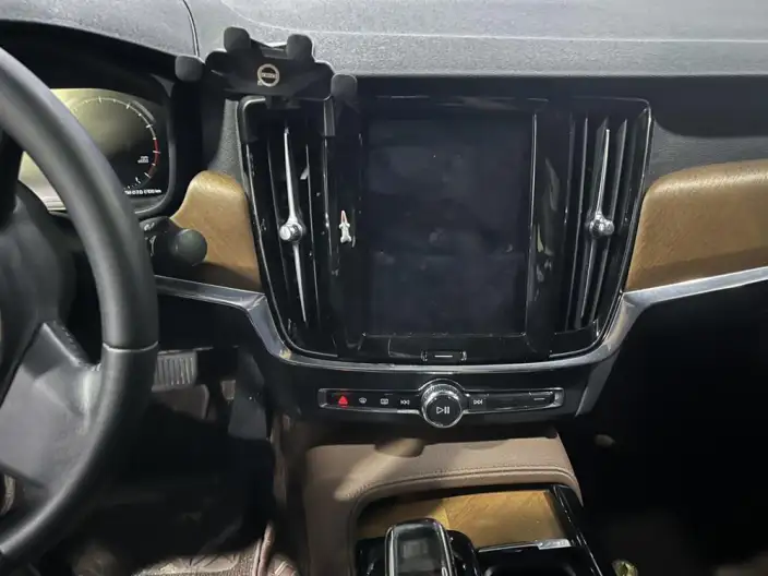 Volvo S90 2021 Model B5 Smart Range Deluxe Edition – фото 10