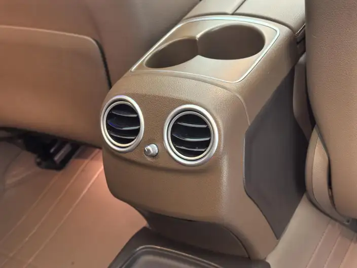 Mercedes-Benz E-Class 2020 Model E 260 L – фото 10