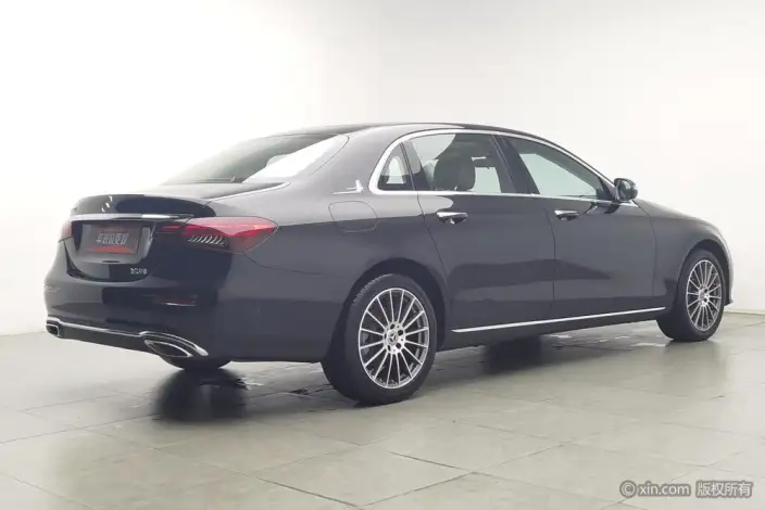 Mercedes-Benz E-Class 2022 Model E 260 L sedan