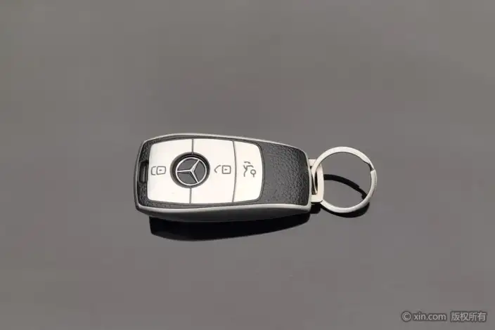 Mercedes-Benz E-Class 2022 Model E 260 L sedan – фото 6