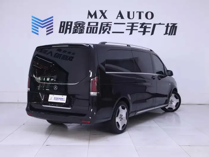 Mercedes-Benz V-Class 2024 Model V 300 L Long wheelbase Deluxe Edition – фото 3