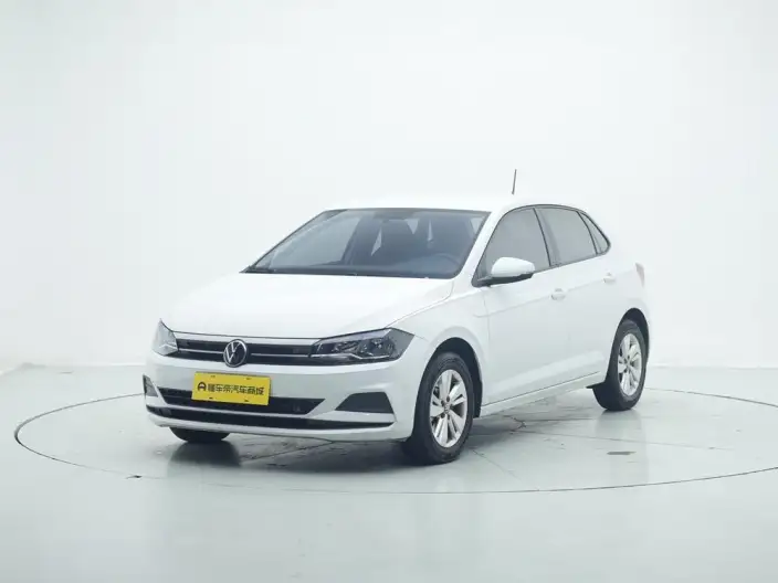 Polo 2023 Model Facelift Plus 1.5L Automatic Indulge in Music Letterpress – фото 1
