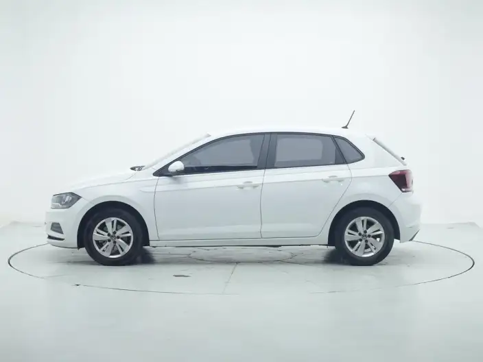 Polo 2023 Model Facelift Plus 1.5L Automatic Indulge in Music Letterpress – фото 4