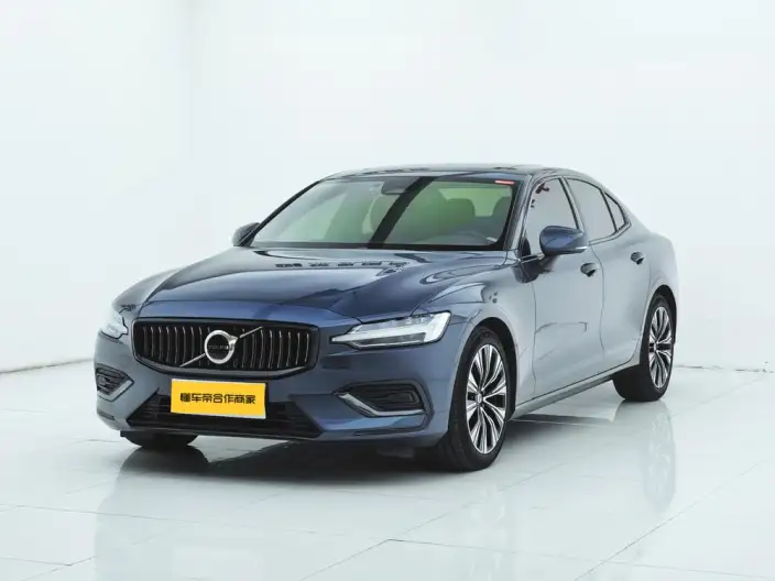 Volvo S60 2024 Model B4 Smart Range Deluxe Edition