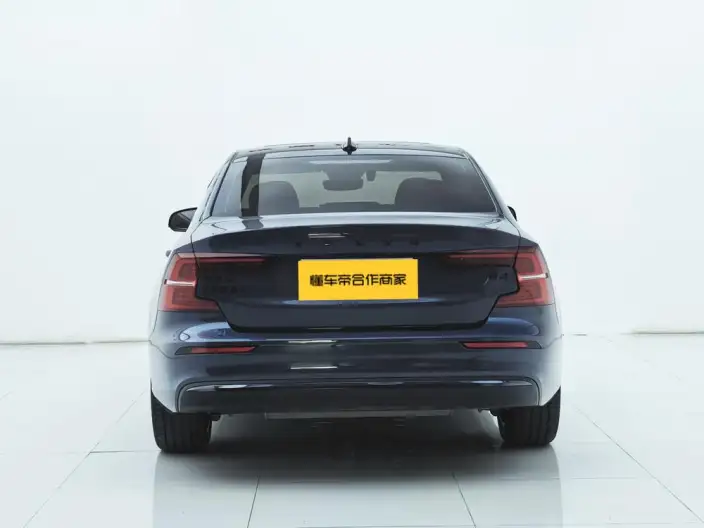 Volvo S60 2024 Model B4 Smart Range Deluxe Edition – фото 5