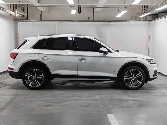 Audi Q5L 2020 Model 45 TFSI Exclusive Fuga Model – фото 8