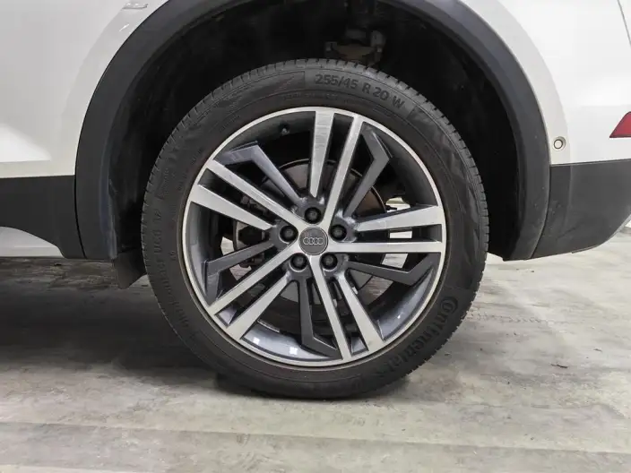 Audi Q5L 2020 Model 45 TFSI Exclusive Fuga Model – фото 9