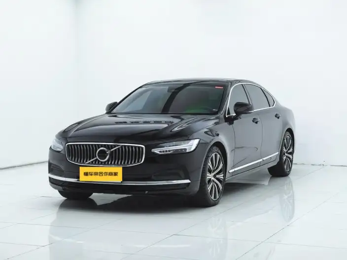 Volvo S90 2024 Model B5 Smart Range Deluxe Edition – фото 1