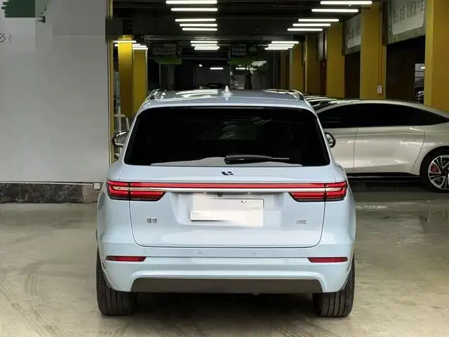 Li Auto ONE 2020 Model Extended Range 6 seat Edition – фото 5