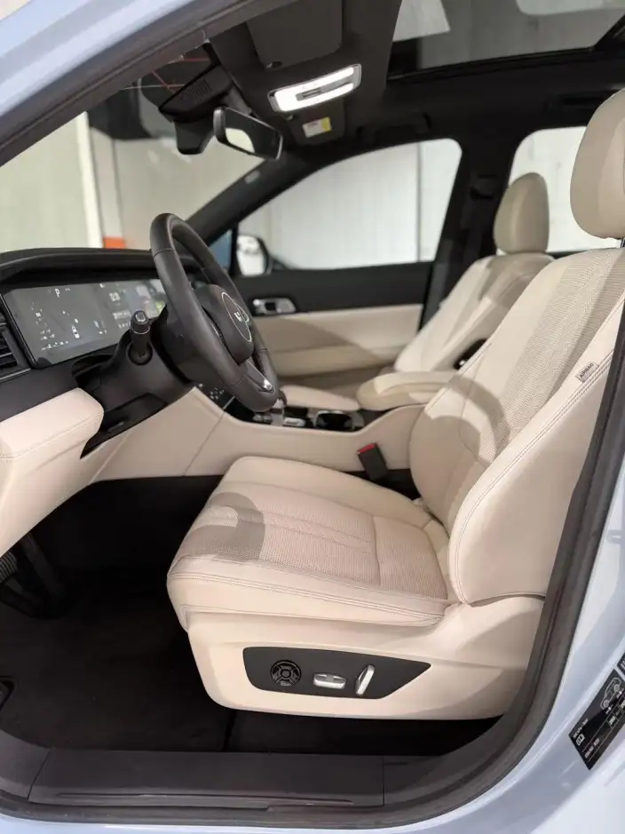 Li Auto ONE 2020 Model Extended Range 6 seat Edition – фото 10