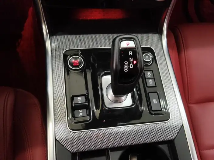 Jaguar XE L 2020 Model 2.0T 200PS R-DYNAMIC S Enterprising Sports Edition – фото 9
