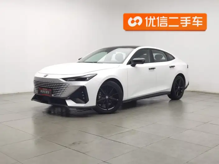 Changan UNI-V 2022 Model 1.5T Noble Model – фото 1