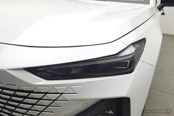 Changan UNI-V 2022 Model 1.5T Noble Model – фото 7