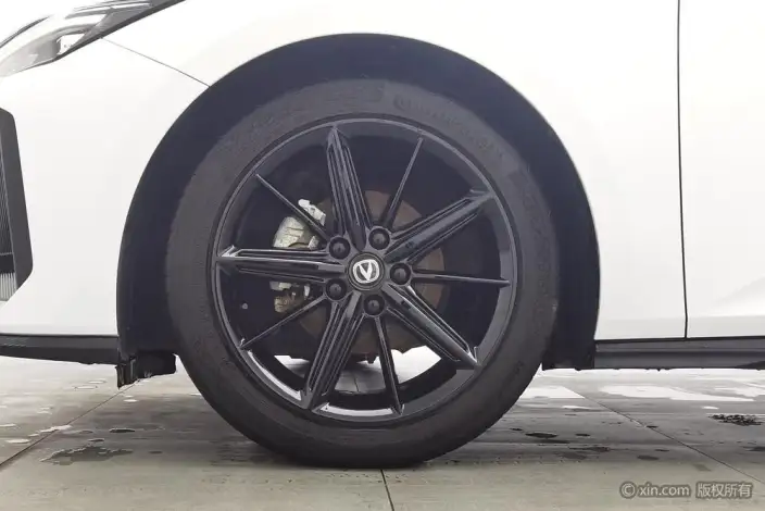 Changan UNI-V 2022 Model 1.5T Noble Model – фото 8
