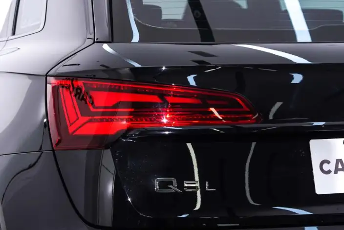 Audi Q5L 2025 Model 40TFSI Luxury Dynamic Model – фото 9