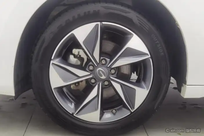 GAC Trumpchi M6 2021 Model Pro 270T Automatic Deluxe Edition – фото 8