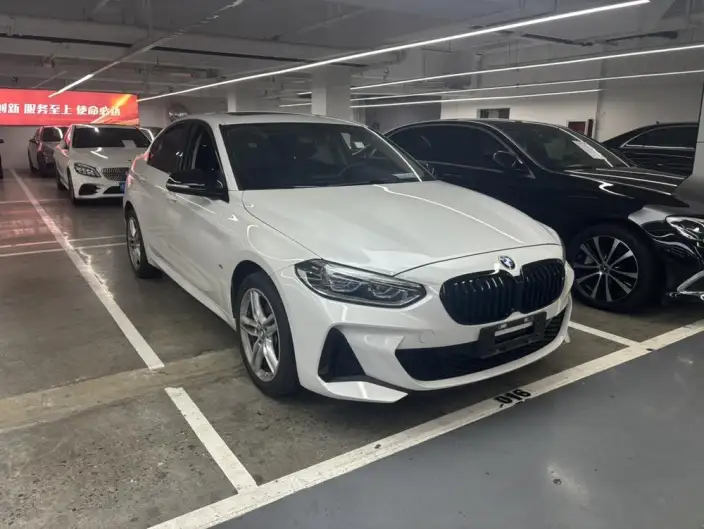 BMW 1 Series 2020 Model 120i Fashion Model – фото 3