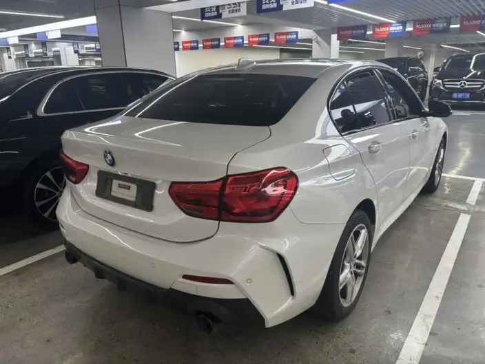 BMW 1 Series 2020 Model 120i Fashion Model – фото 5