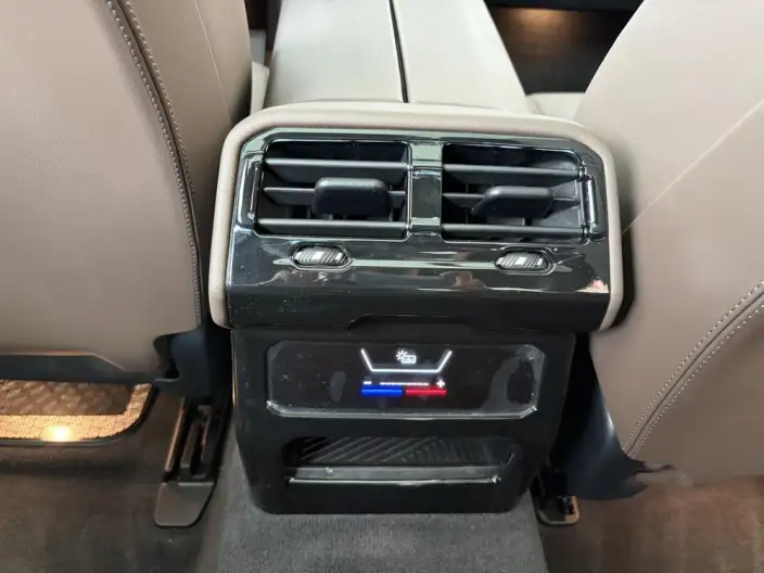 BMW 5 Series 2024 Model 525Li M Sports Set – фото 10