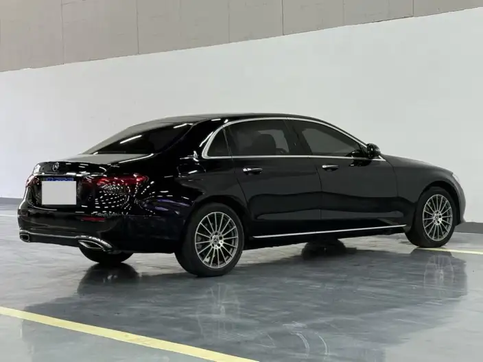 Mercedes-Benz E-Class 2022 Model E 260 L sedan – фото 5