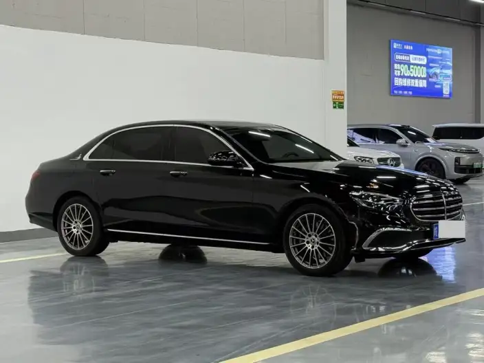 Mercedes-Benz E-Class 2022 Model E 260 L sedan – фото 6