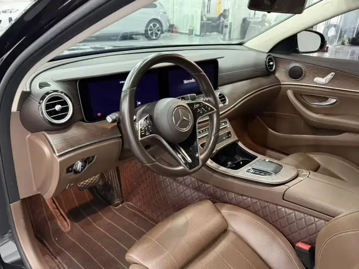 Mercedes-Benz E-Class 2022 Model E 260 L sedan – фото 8
