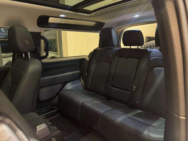 Land Rover De f ender 2024 90 2.0T P300 S – фото 8