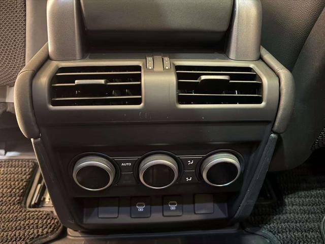 Land Rover De f ender 2024 90 2.0T P300 S – фото 10