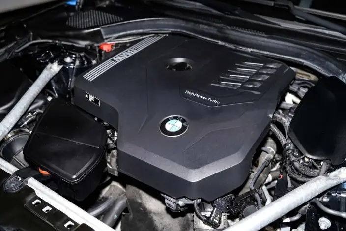 BMW 5 Series 2022 Model Facelift II 525Li M Sports Set – фото 7