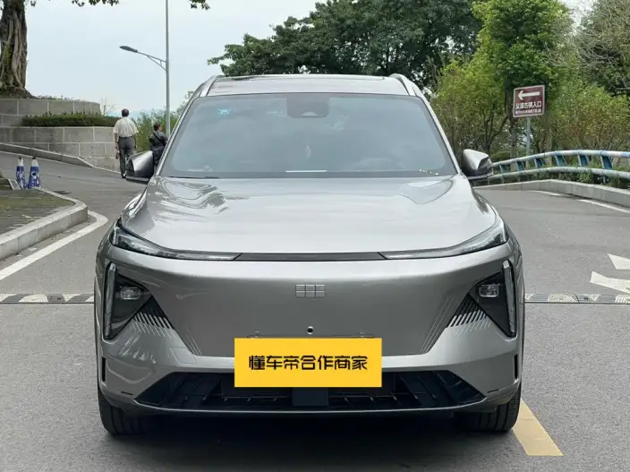 Geely Galaxy L7 2023 Model 1.5T DHT 115km MAX – фото 2