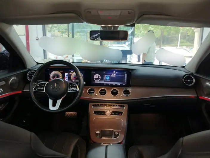 Mercedes-Benz E-Class 2020 Model E 300 L Fashion Model – фото 5
