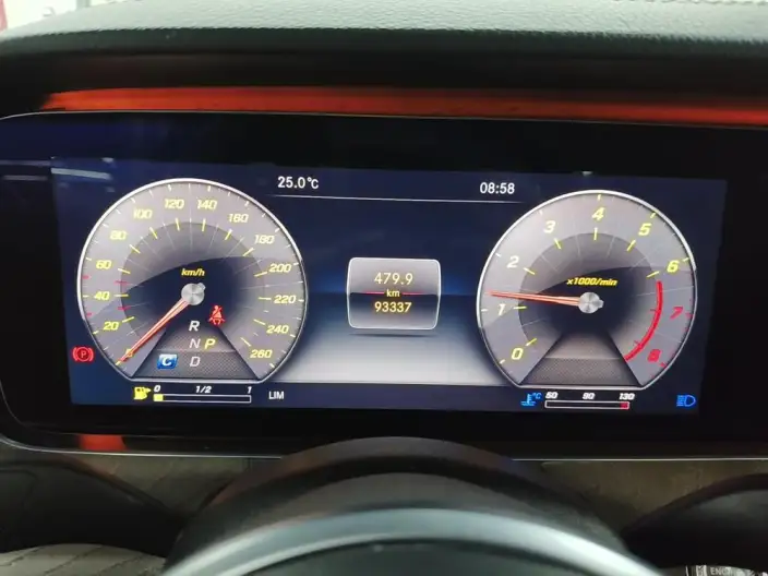 Mercedes-Benz E-Class 2020 Model E 300 L Fashion Model – фото 7