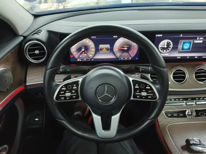 Mercedes-Benz E-Class 2020 Model E 300 L Fashion Model – фото 8