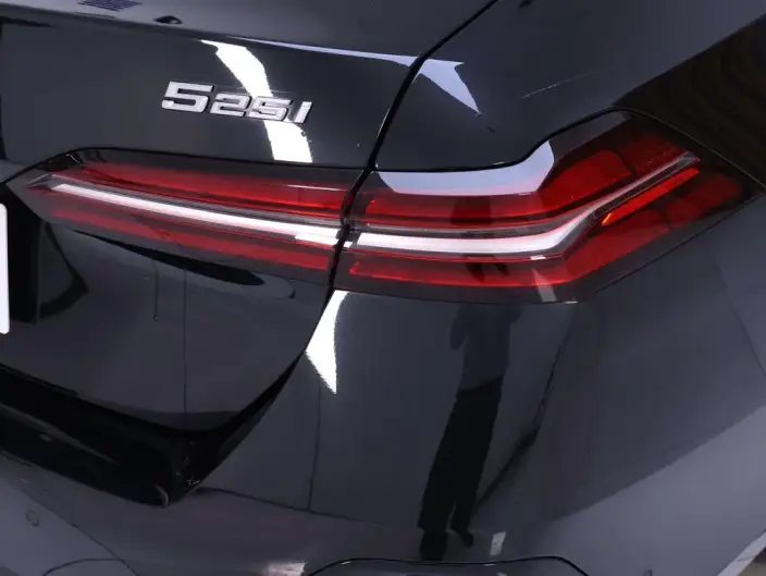 BMW 5 Series Imported 2024 Model 525i M Sports Set – фото 8