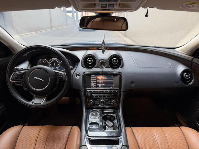 Jaguar XJ 2015 модификация XJL 3.0 SC 2WD Panorama Business Edition – фото 11