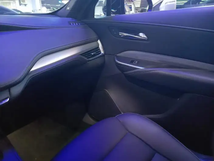 Cadillac XT4 2021 Model 28T 2WD Luxury Model – фото 8