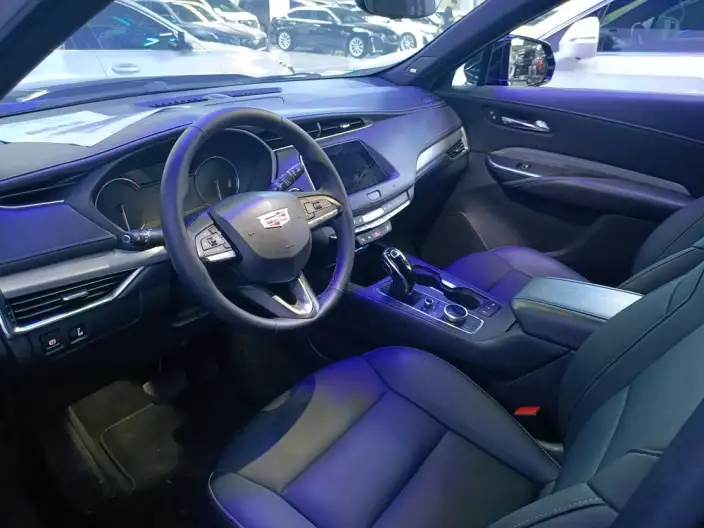 Cadillac XT4 2021 Model 28T 2WD Luxury Model – фото 10