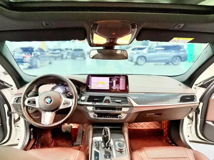 BMW 5 Series 2021 Model Facelift 525Li M Sports Set – фото 8